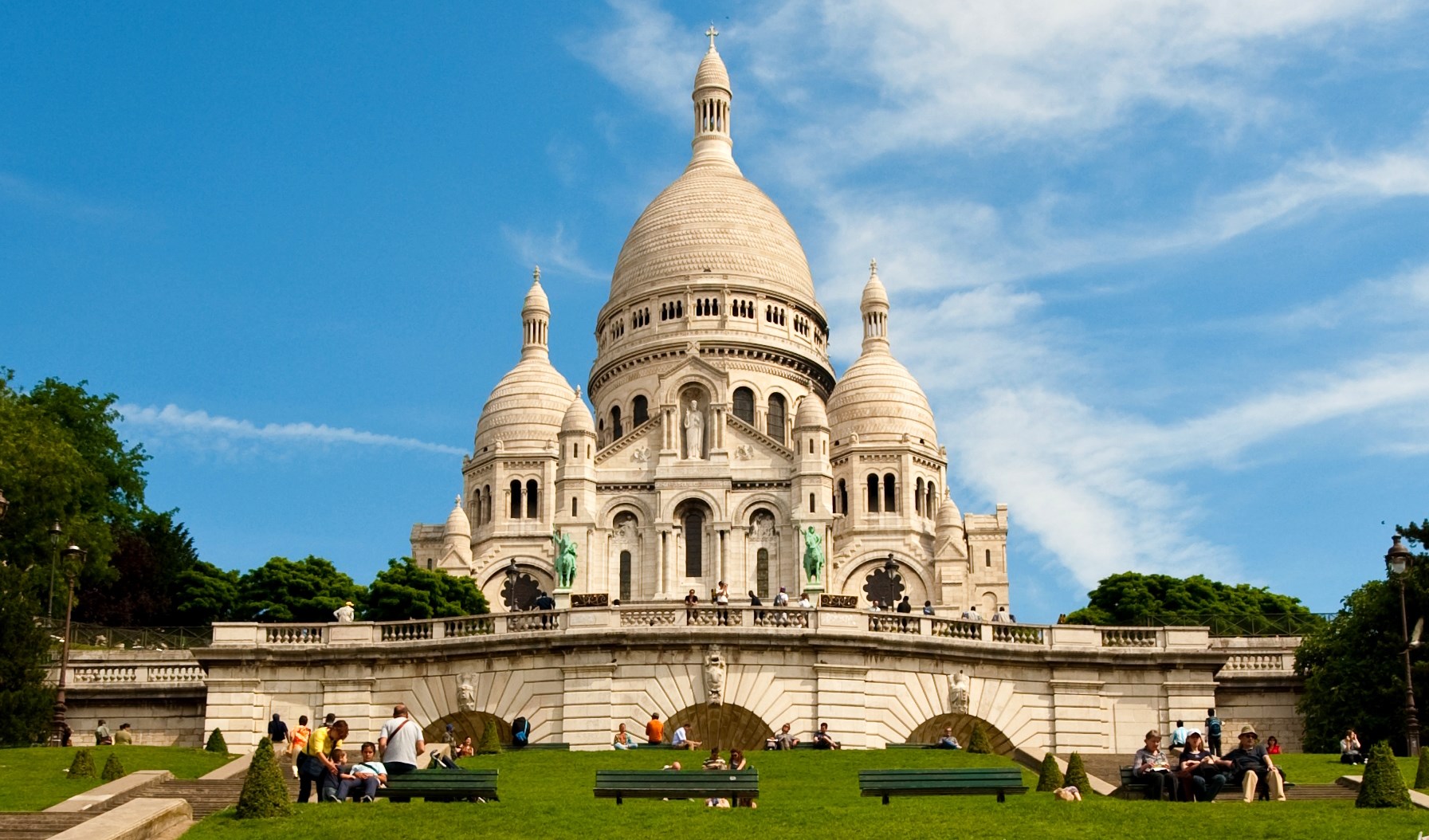 100 năm  nhà thờ Thánh Tâm Paris