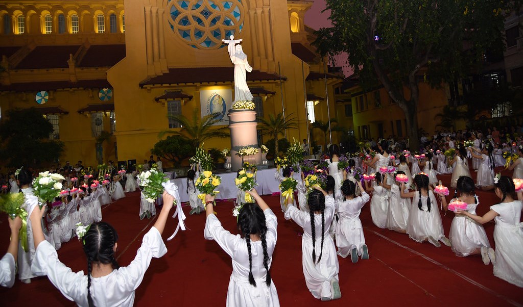 Những biểu hiện cụ thể của hội nhập nghi lễ Công giáo trong văn hóa Việt Nam (P6)
