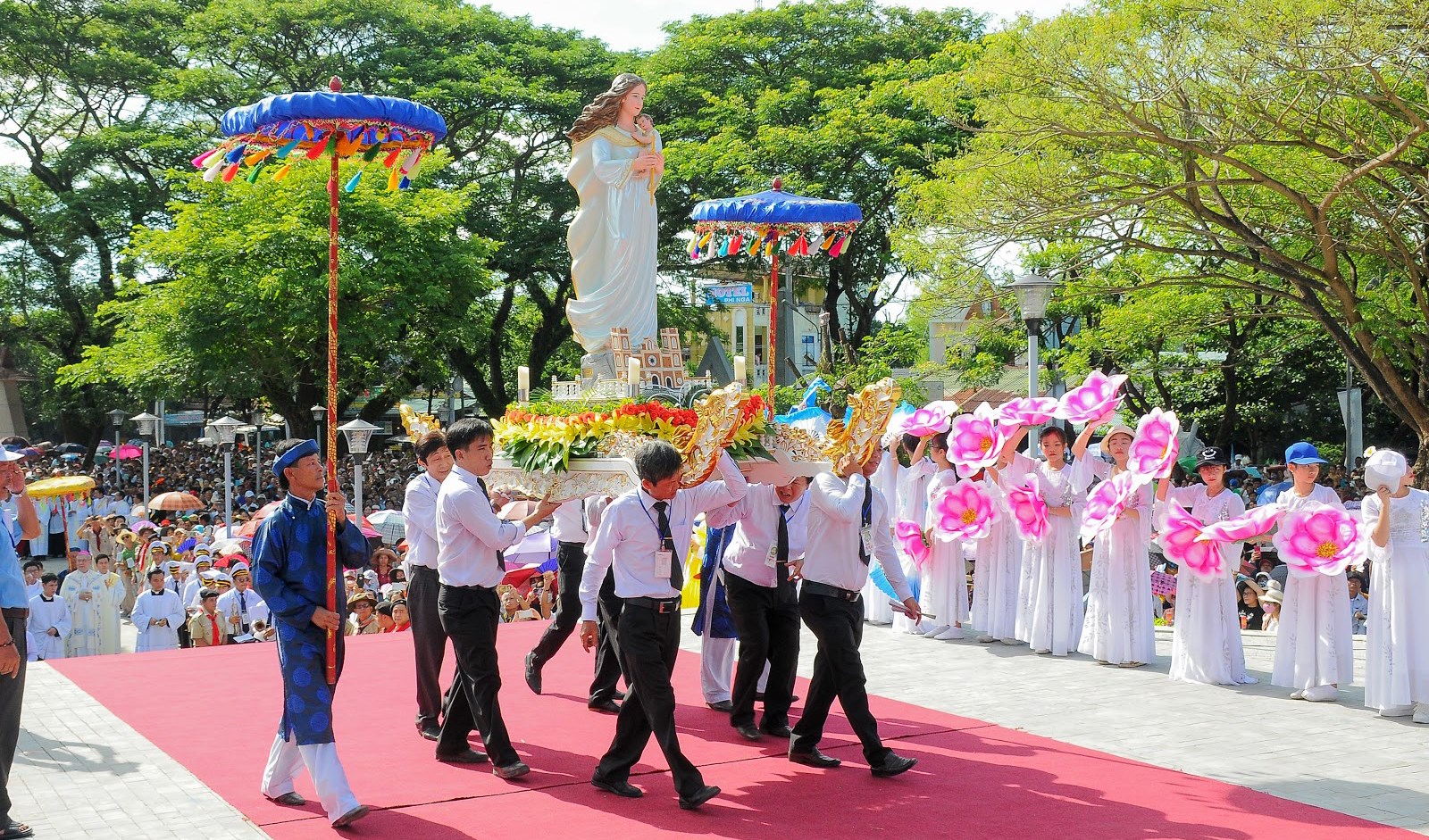 Giáo phận Ðà Nẵng mở Năm Thánh Ðức Mẹ Trà Kiệu