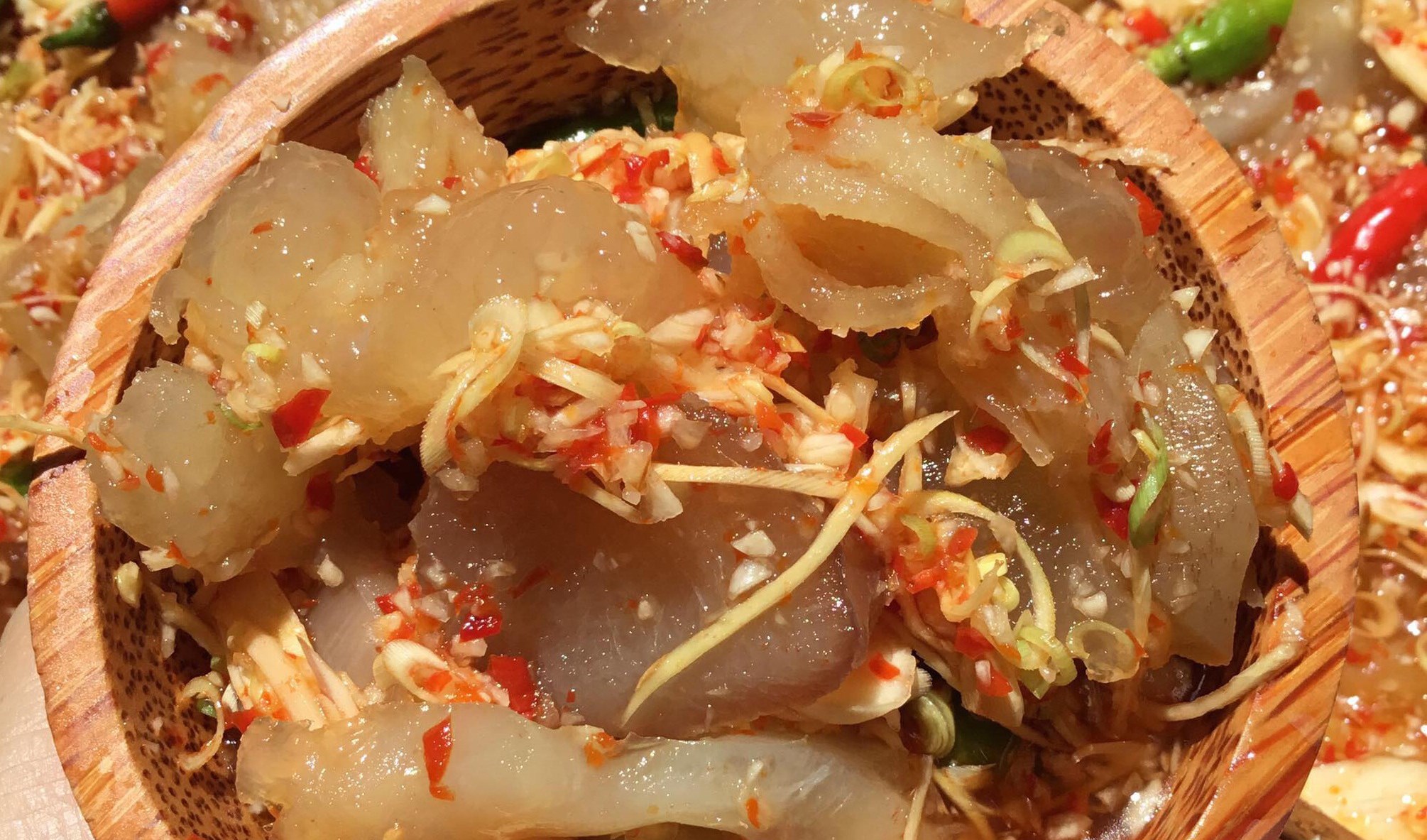 Khoái khẩu món gân bò ngâm