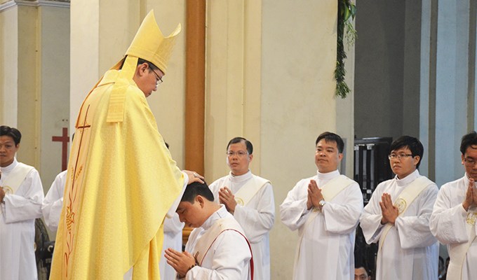 Linh mục là môn đệ truyền giáo