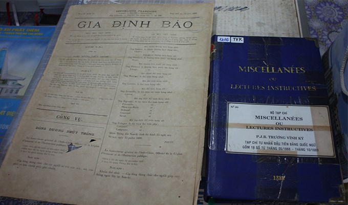Lặng lẽ những trang báo cũ…