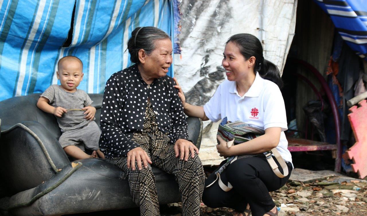 Sống tình hiệp thông…