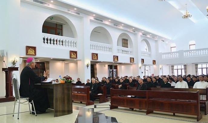 Linh mục đoàn Hà Nội tĩnh tâm