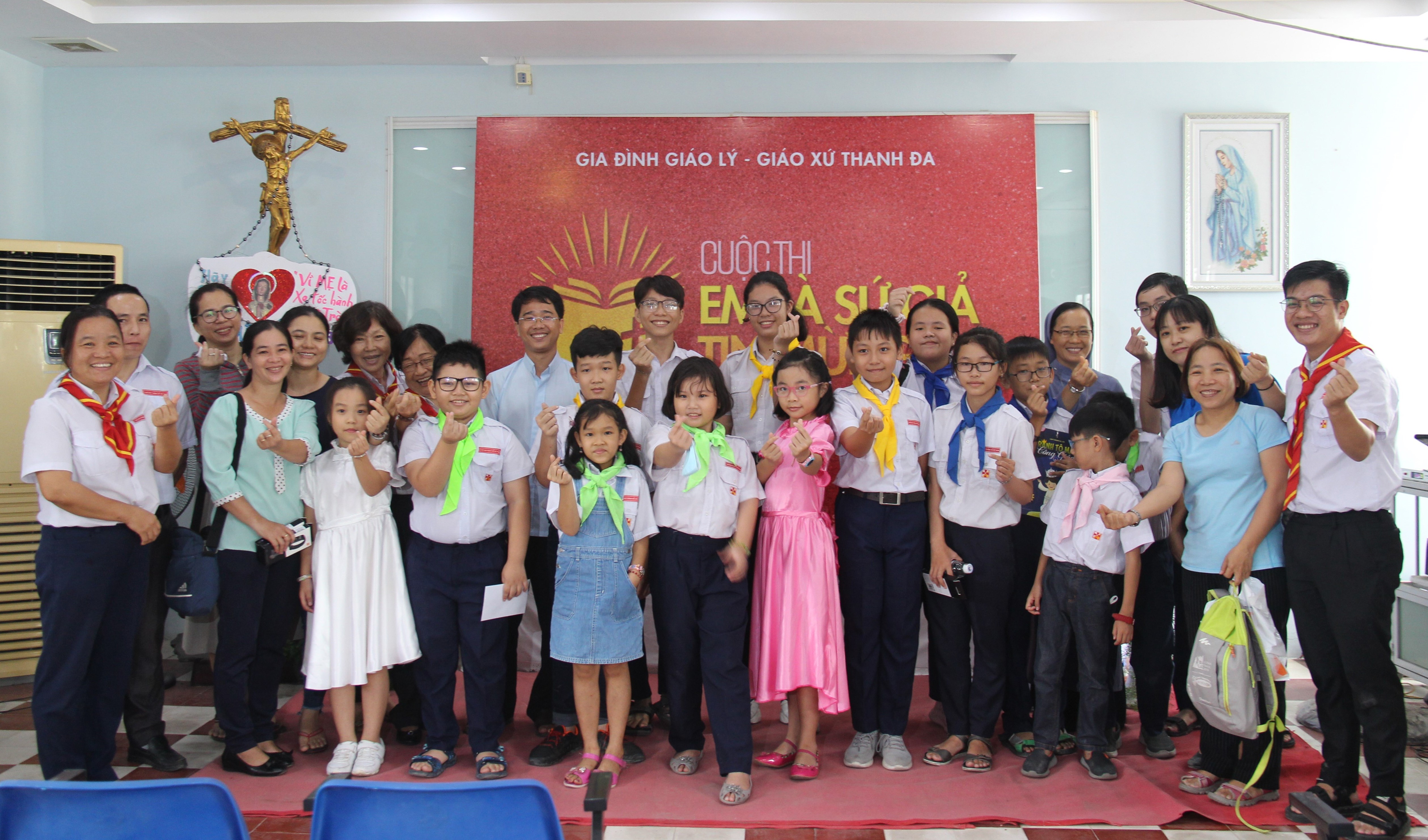 Em là sứ giả Tin Mừng