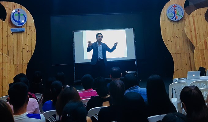 Những người trẻ, hãy mạnh mẽ lên!