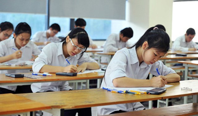 Áp lực thi cử