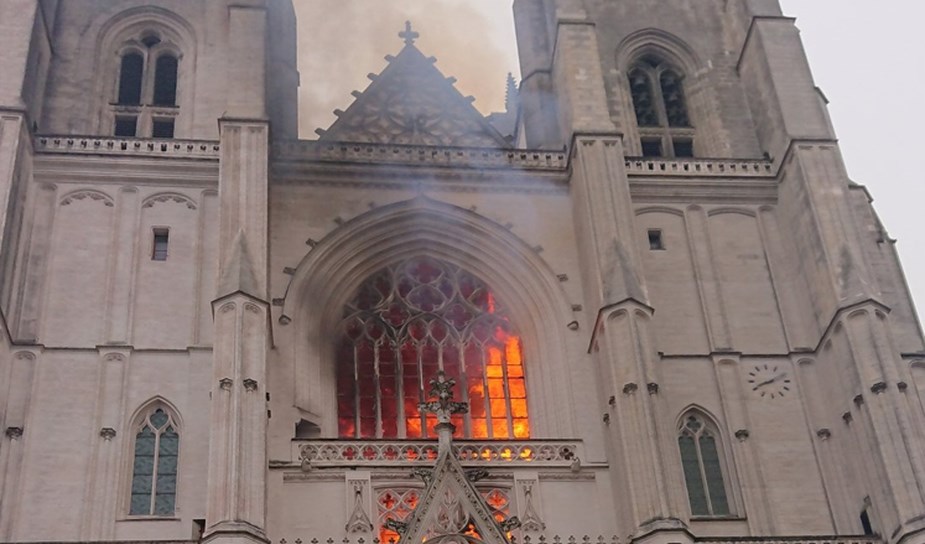 Hỏa hoạn tại nhà thờ Chánh tòa Nantes