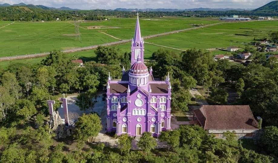 Sắc màu những ngôi thánh đường ở Nghĩa Thành