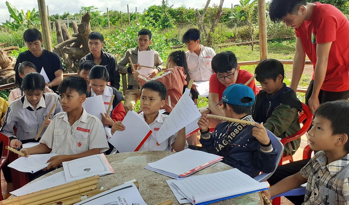 Gieo tin yêu bằng tri thức âm nhạc