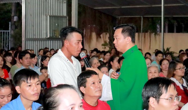Cơn lốc ly hương ở các cộng đoàn giáo xứ miền tây: Hệ lụy và thao thức