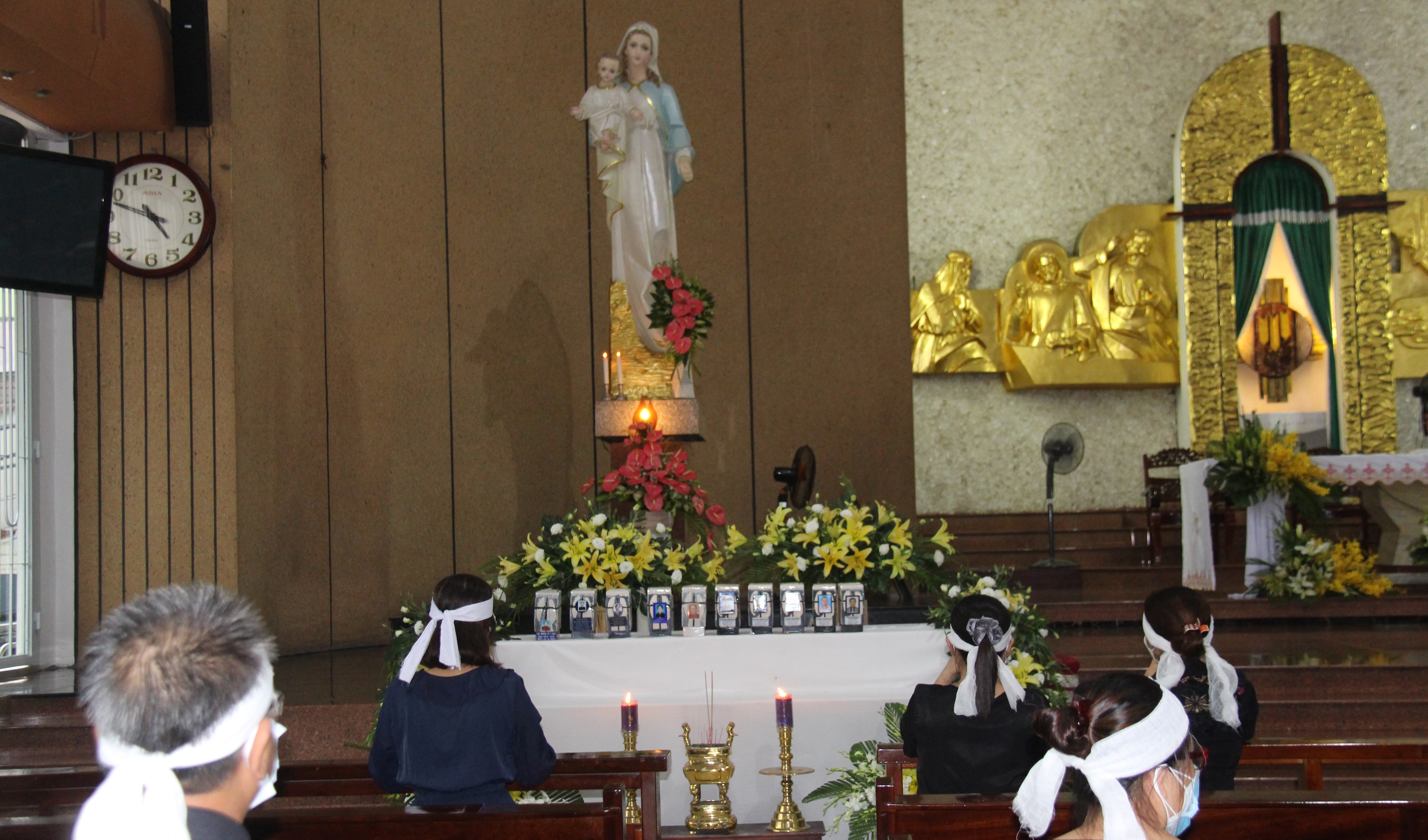 Trọn  niềm tín thác