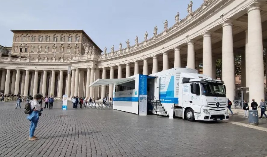 Phòng khám tim mạch di động thiện nguyện ở Vatican