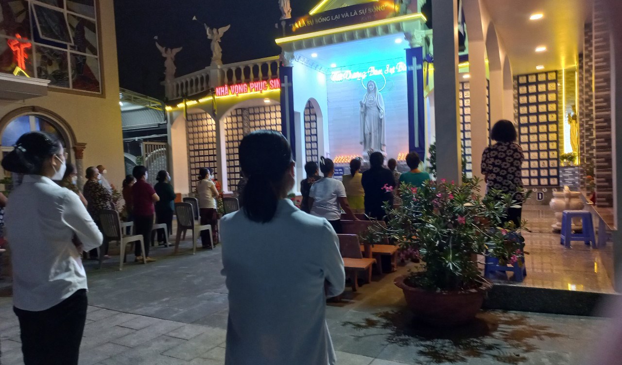 Nhớ về những người đã ra đi vì dịch bệnh…