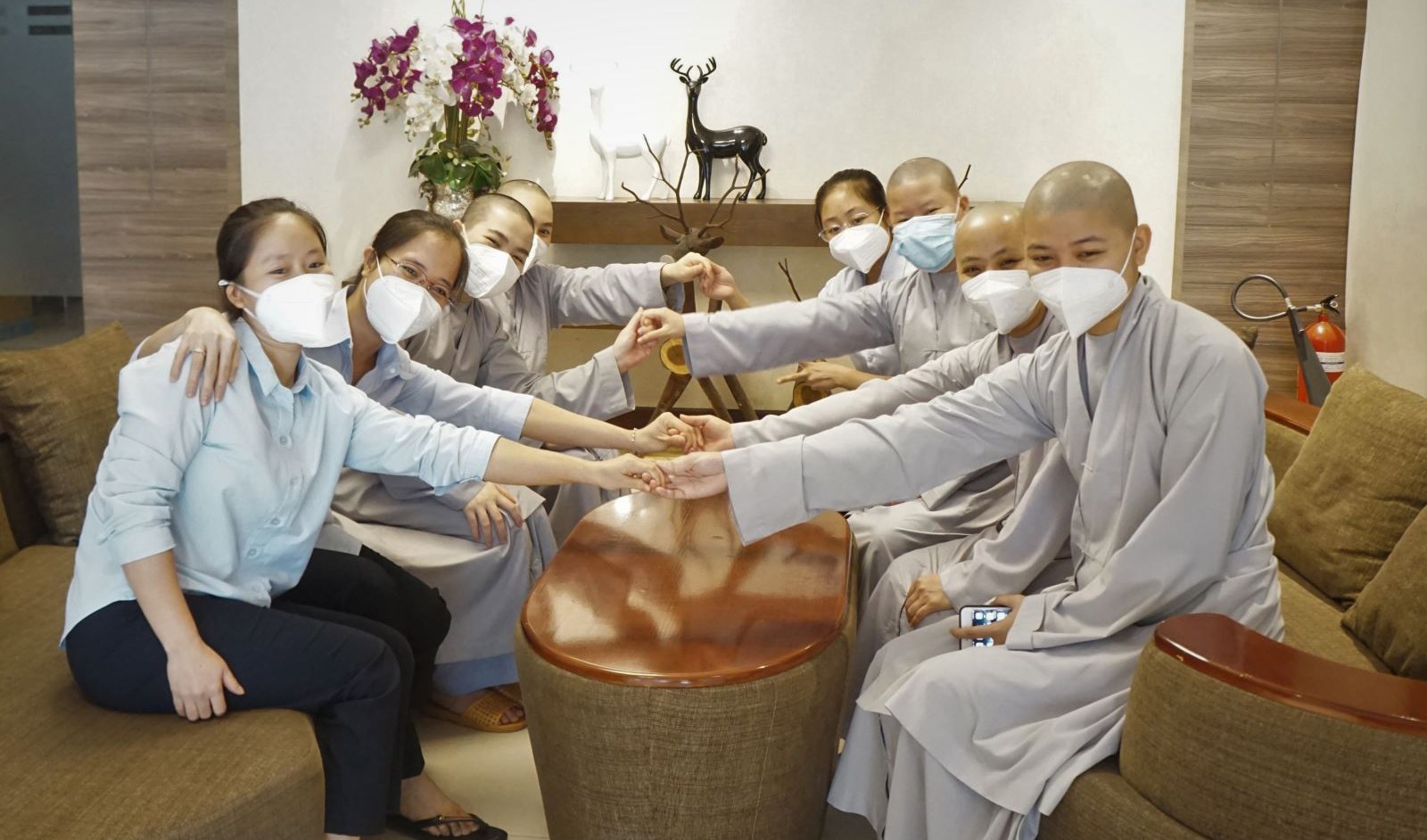 Tinh thần liên tôn nơi tuyến đầu