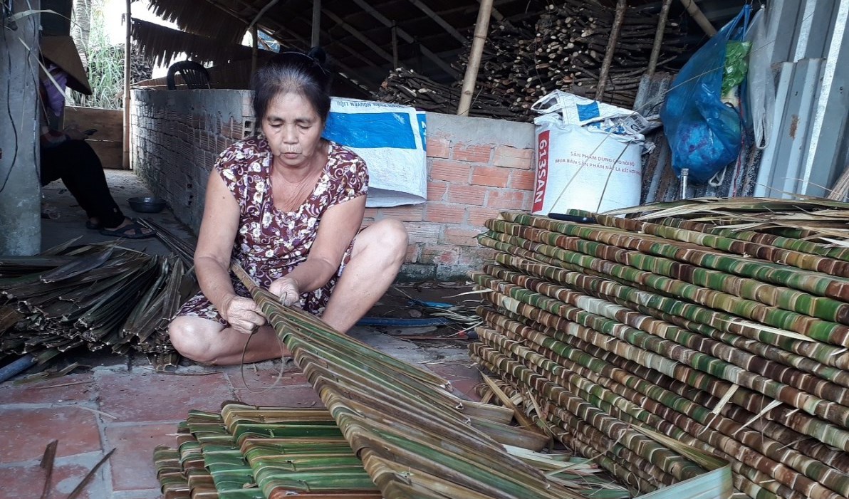Nghề chằm lá sắp qua...