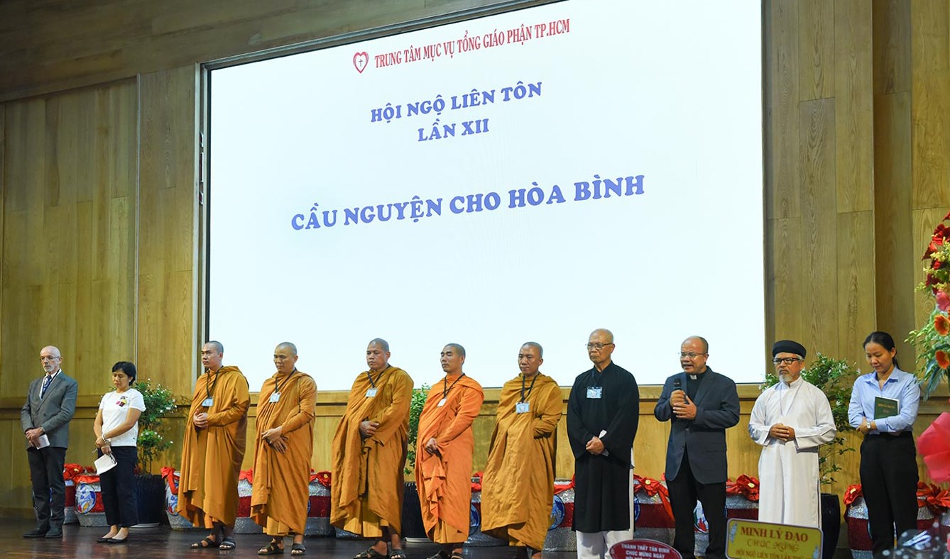 Hội ngộ Liên tôn bàn về tu thân
