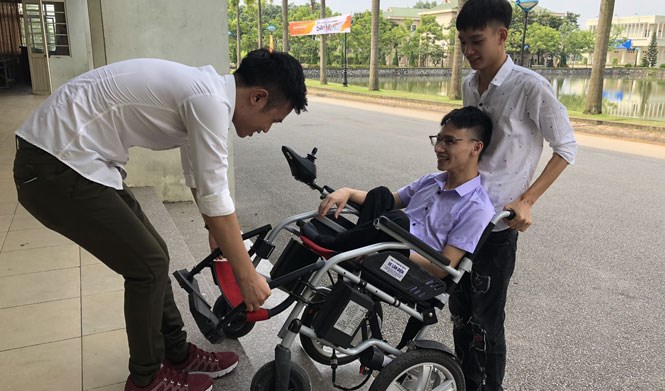Giúp người khuyết tật tự tin trong cuộc sống