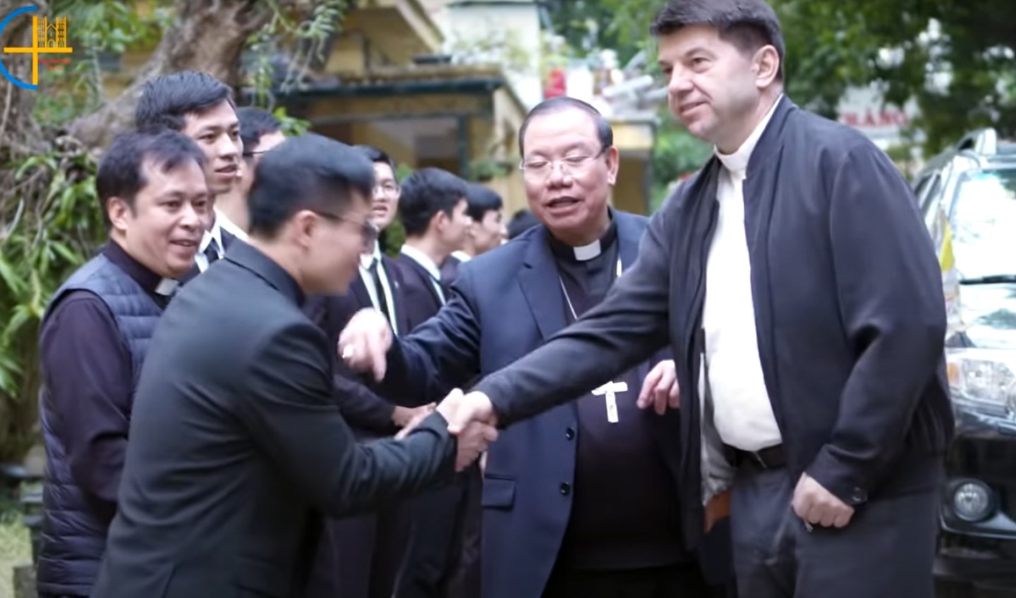 Ðức Tổng Giám Mục Marek Zalewsky trở lại Việt Nam sau hai năm  “giãn cách” vì ðại dịch