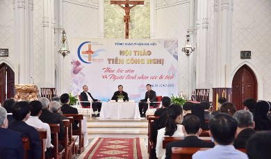 Hội thảo đề tài “Thừa tác viên và người lãnh nhận các bí tích”