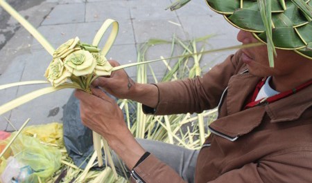 NHỮNG MÙA LỄ LÁ NĂM XƯA