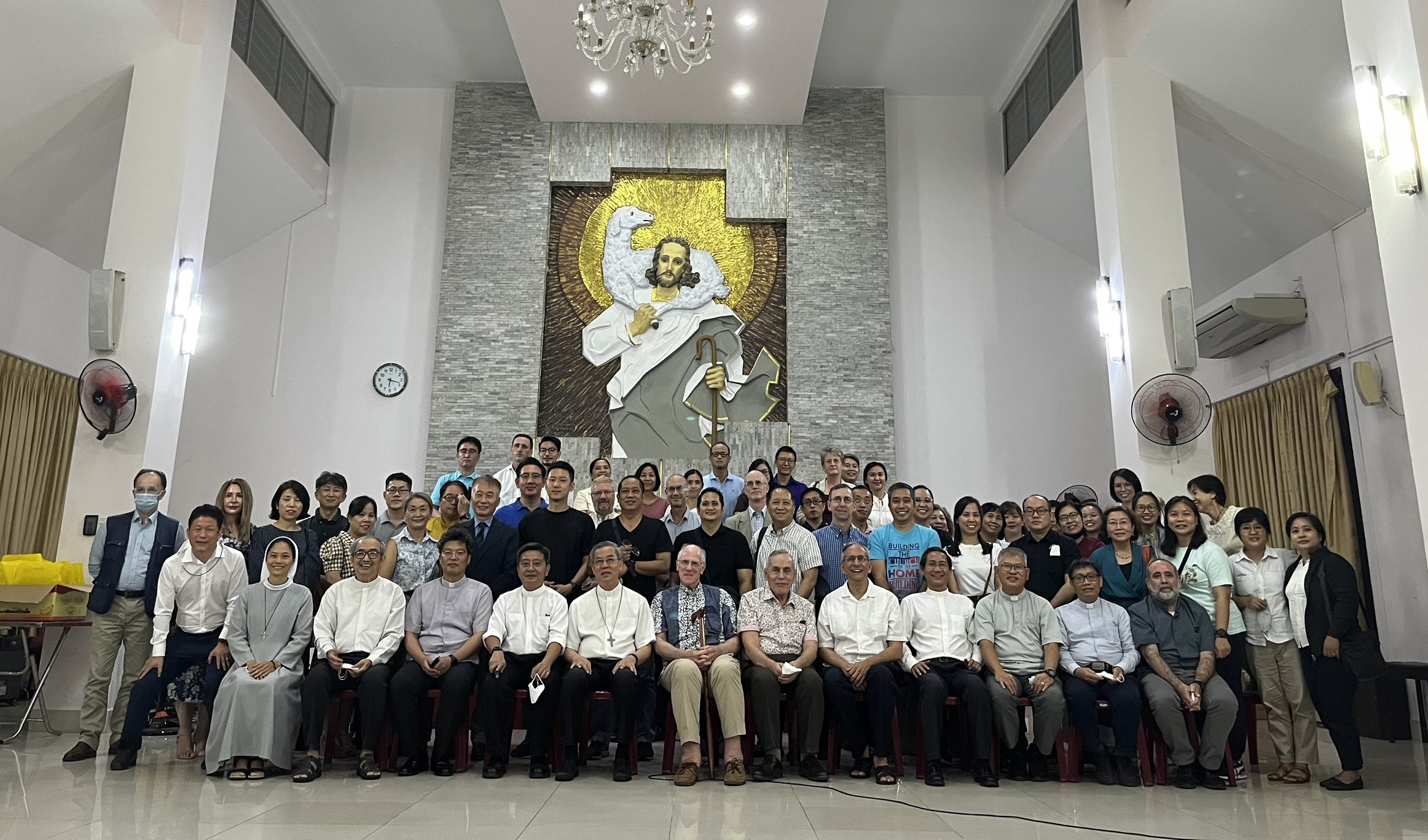 Gặp gỡ giữa các cộng đoàn Công giáo nước ngoài tại TPHCM về đề tài Hiệp hành