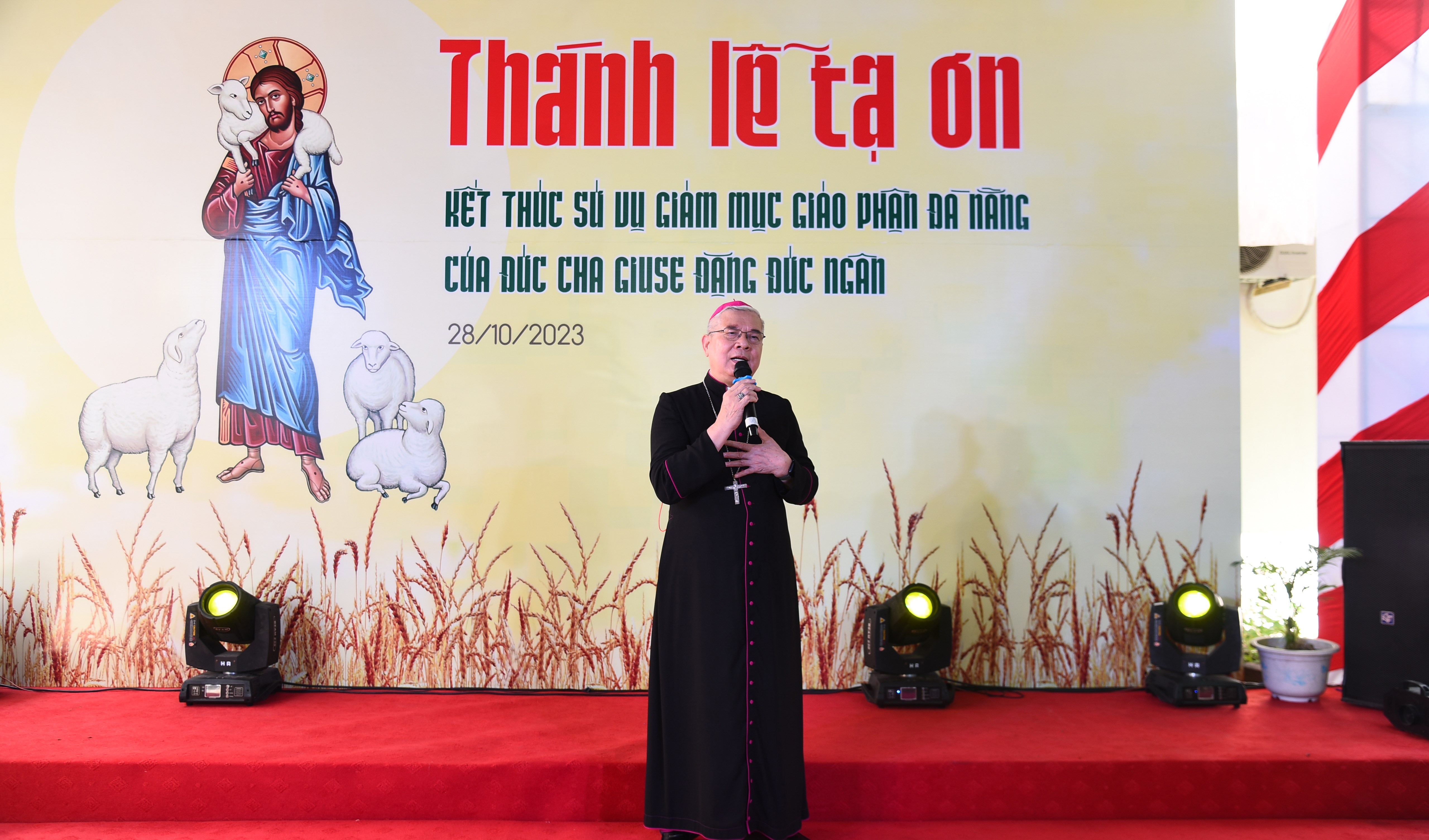 Thánh lễ tạ ơn kết thúc sứ vụ giám mục giáo phận Đà Nẵng