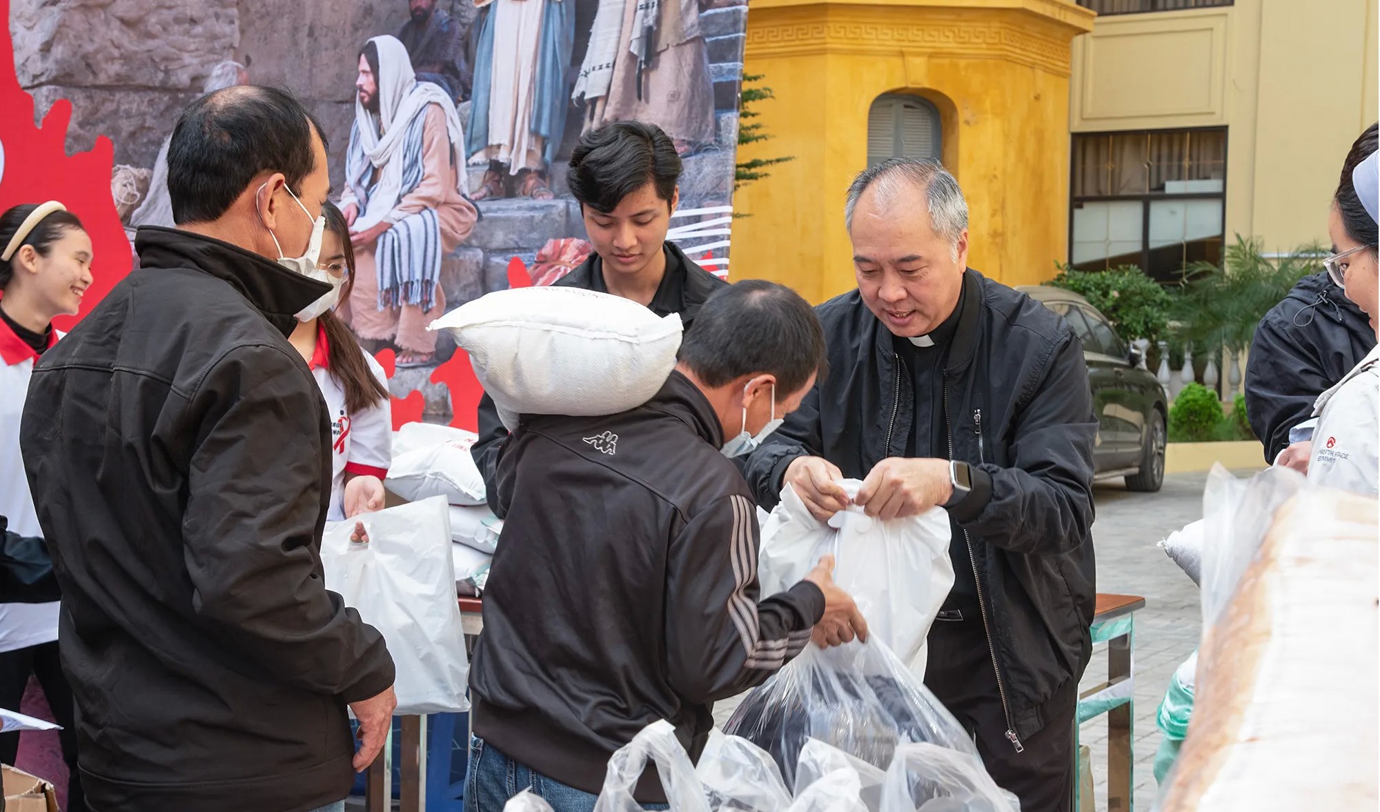 Ngày Thế giới Người nghèo ở Tổng Giáo phận Hà Nội