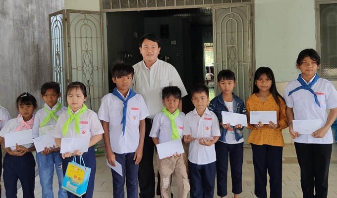 Mục tử của các tín hữu sắc tộc