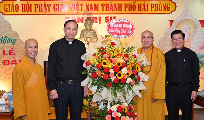 Chung vui ngày lễ Phật Ðản