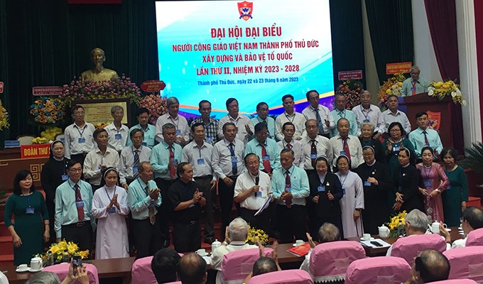 Bảo vệ môi sinh, gìn giữ không gian sống