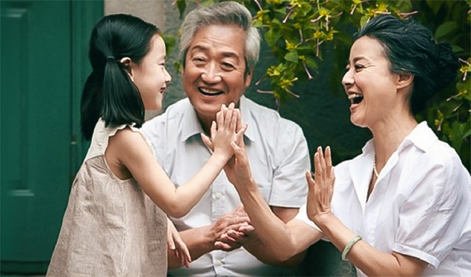 Chia sẻ hướng về bậc cao niên
