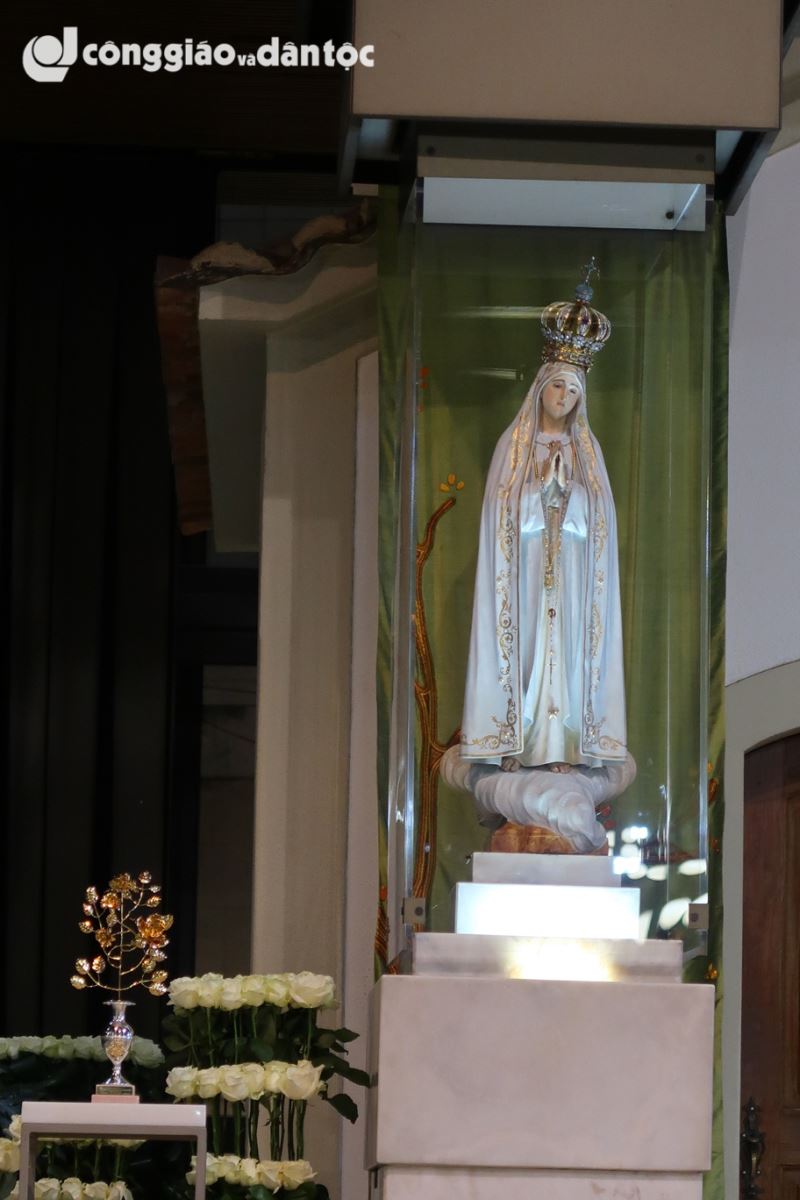 Thanh le tai Nha Nguyen Hien Ra o Fatima