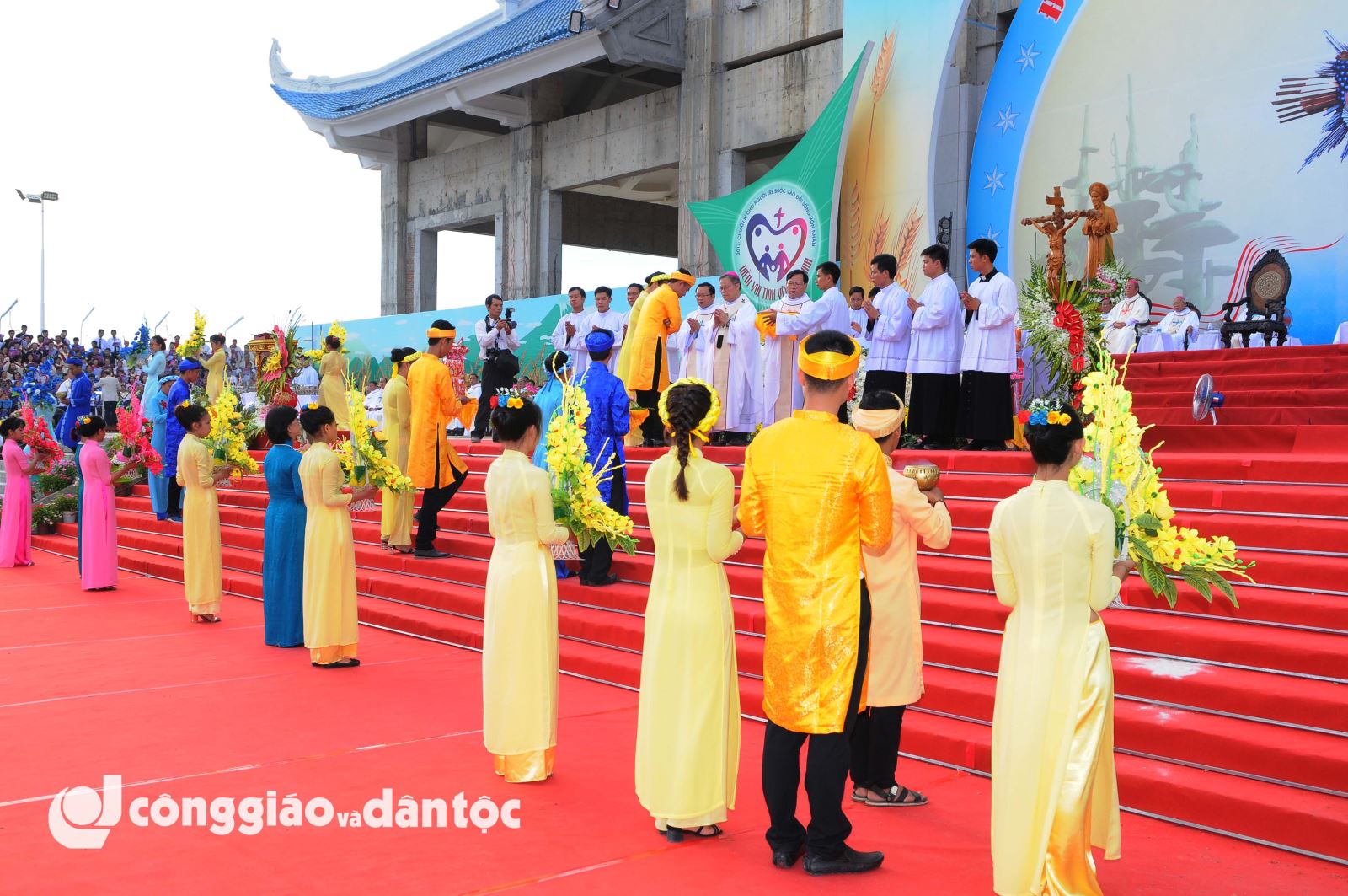 Ket thuc Dai hoi hanh huong La Vang lan thu 31