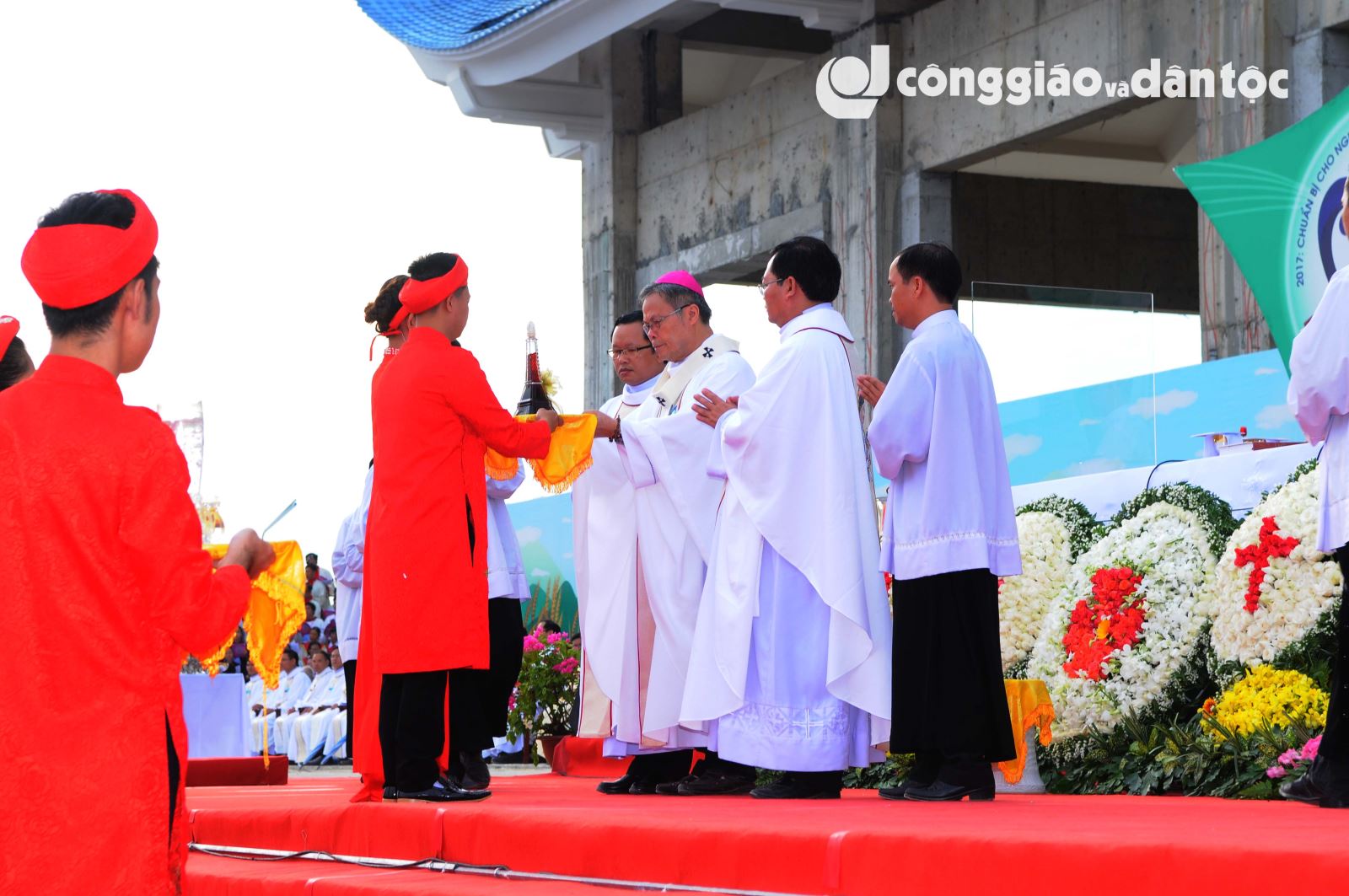 Ket thuc Dai hoi hanh huong La Vang lan thu 31