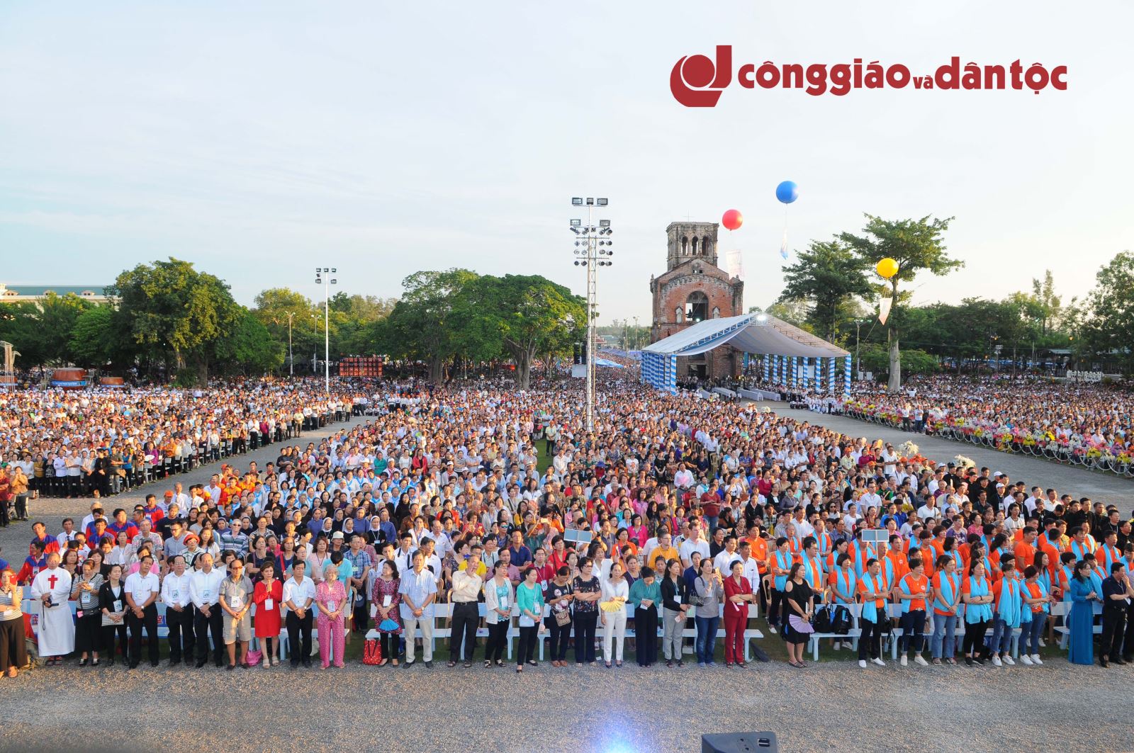 Ket thuc Dai hoi hanh huong La Vang lan thu 31