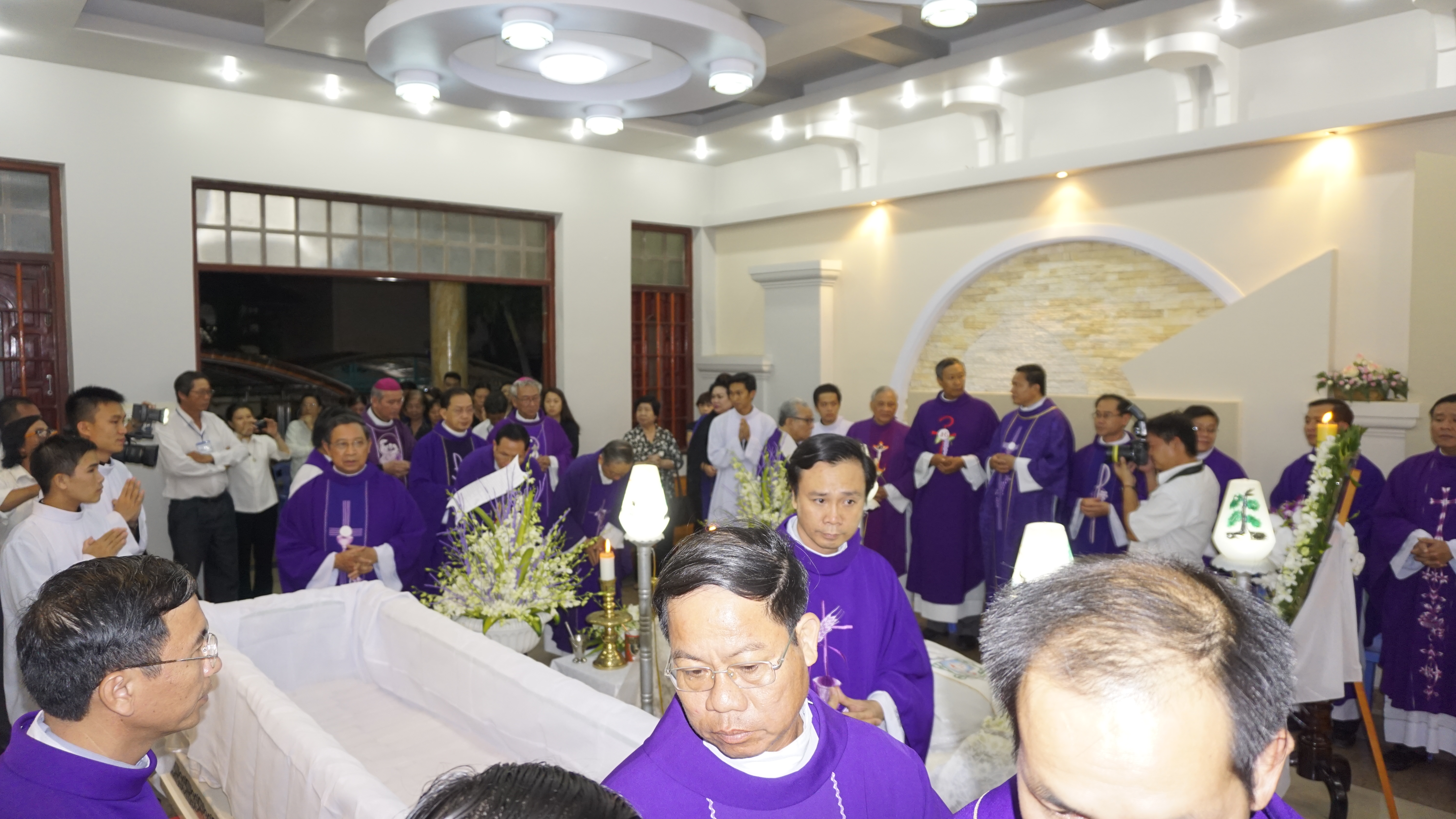Tẩn liệm Đức Giám mục Giuse Vũ Duy Thống