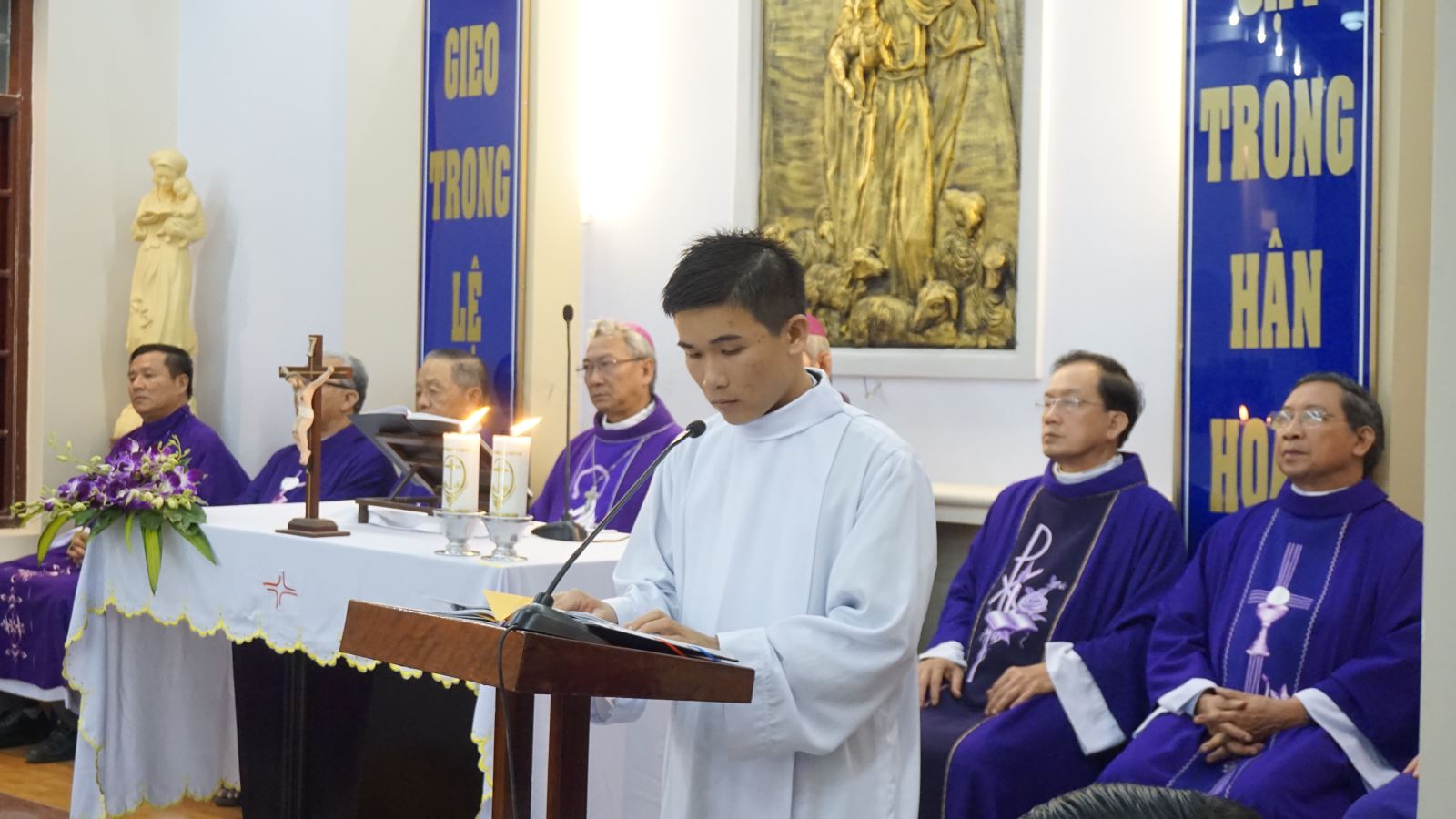 Tẩn liệm Đức Giám mục Giuse Vũ Duy Thống