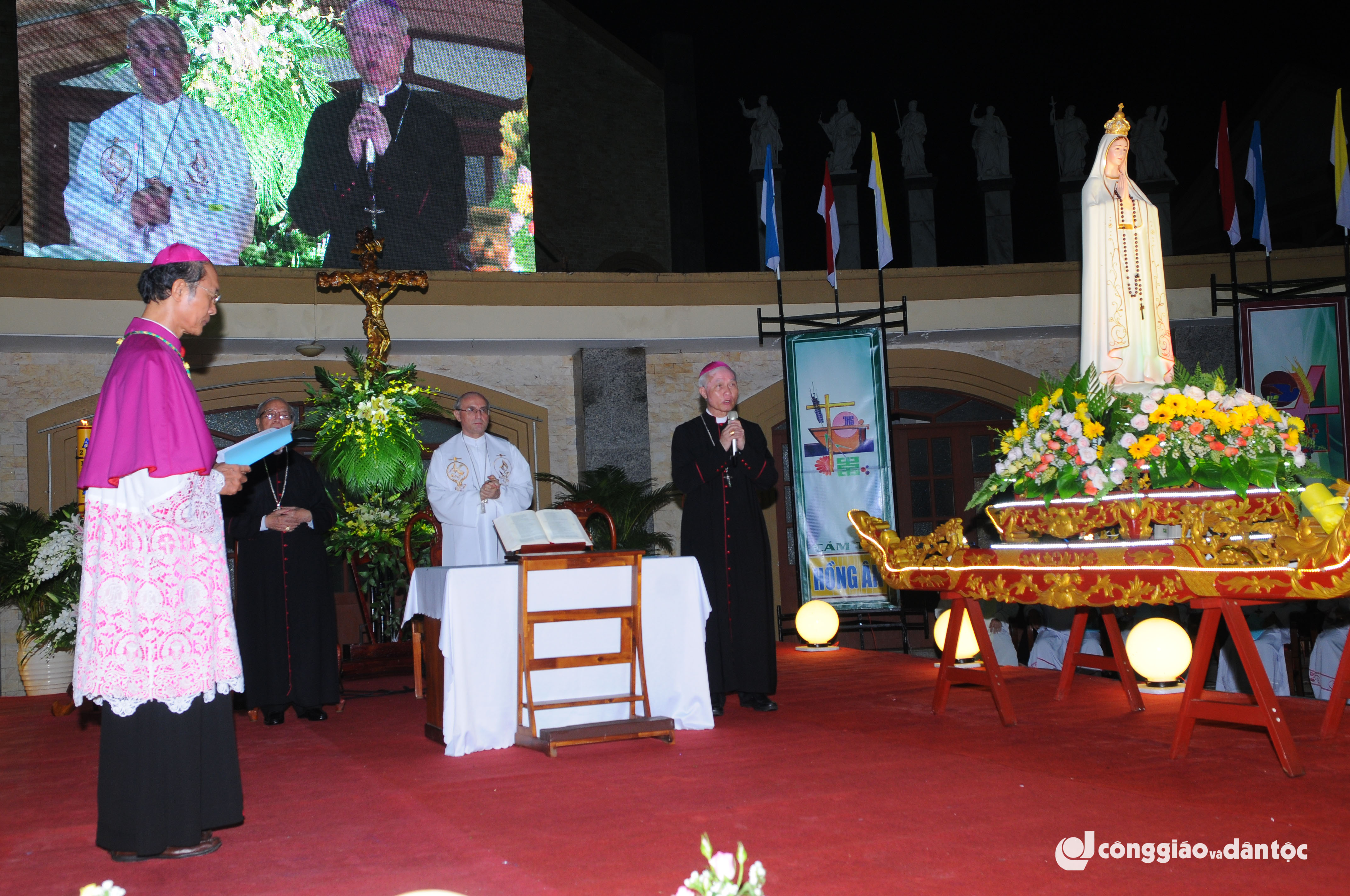Giám mục Ngân tuyên tín