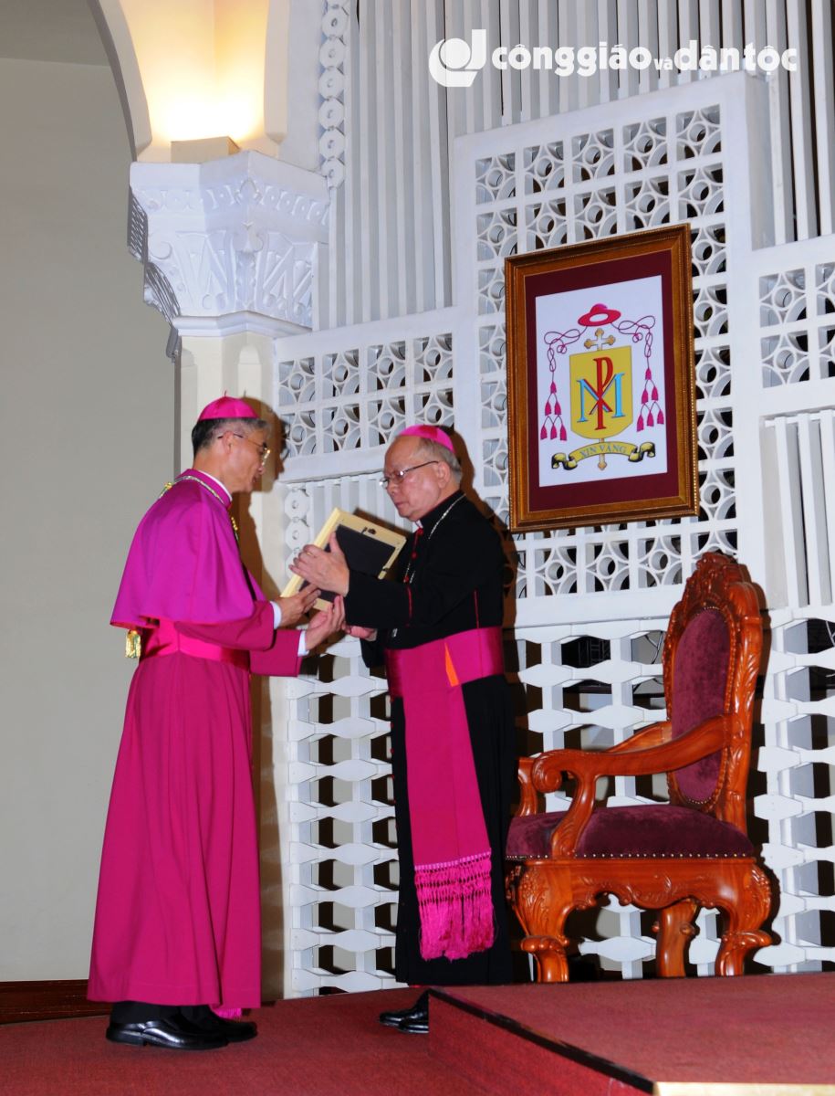 Giam muc Nguyen Van Manh