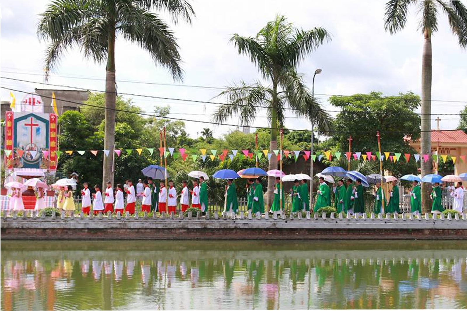 Gx Hong Quang chau luot nam 2017
