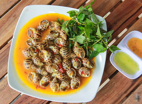 Ốc hương xào bơ tỏi
