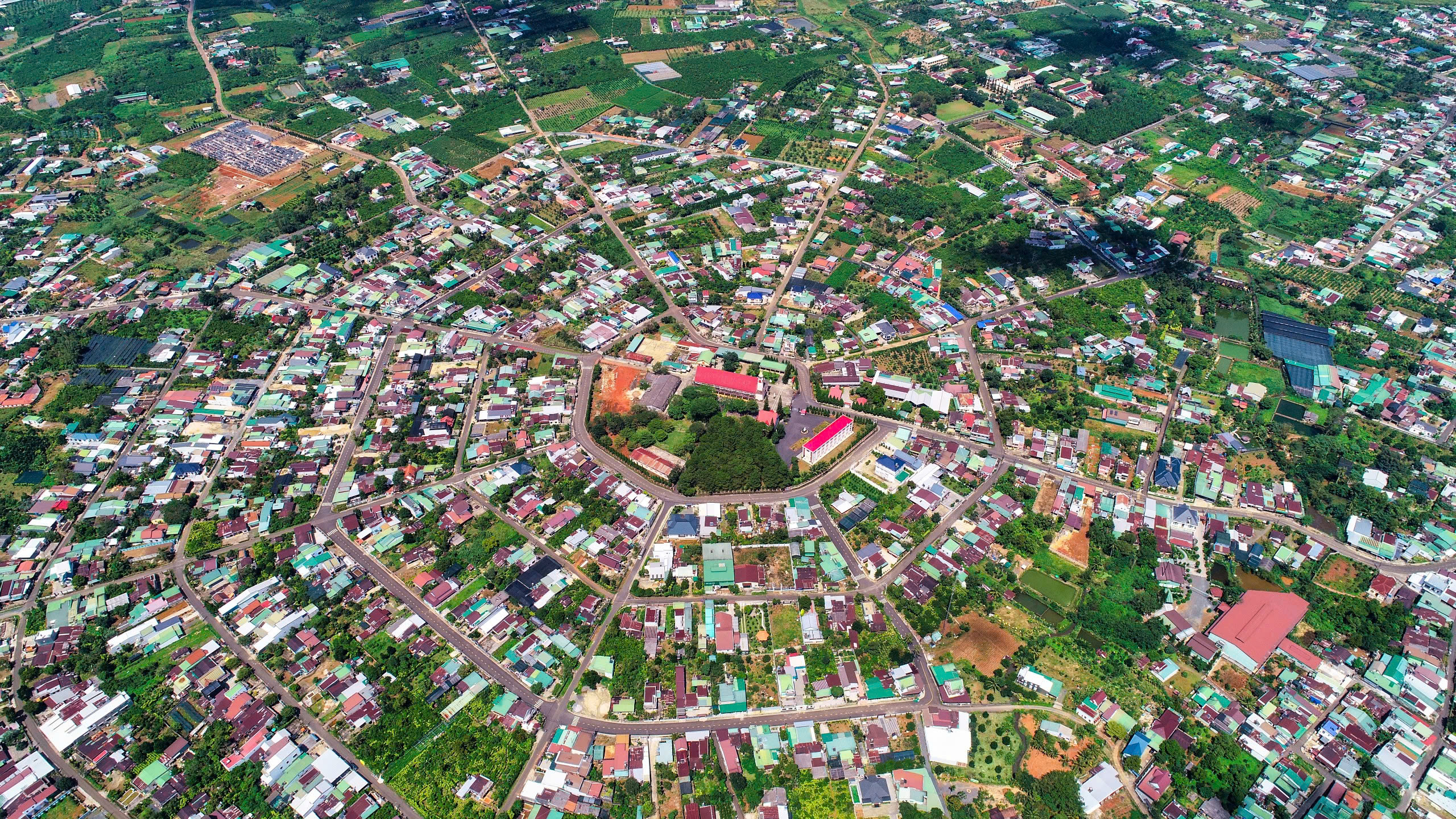 Ngôi nhà thờ nằm giữa “tám mối phúc”