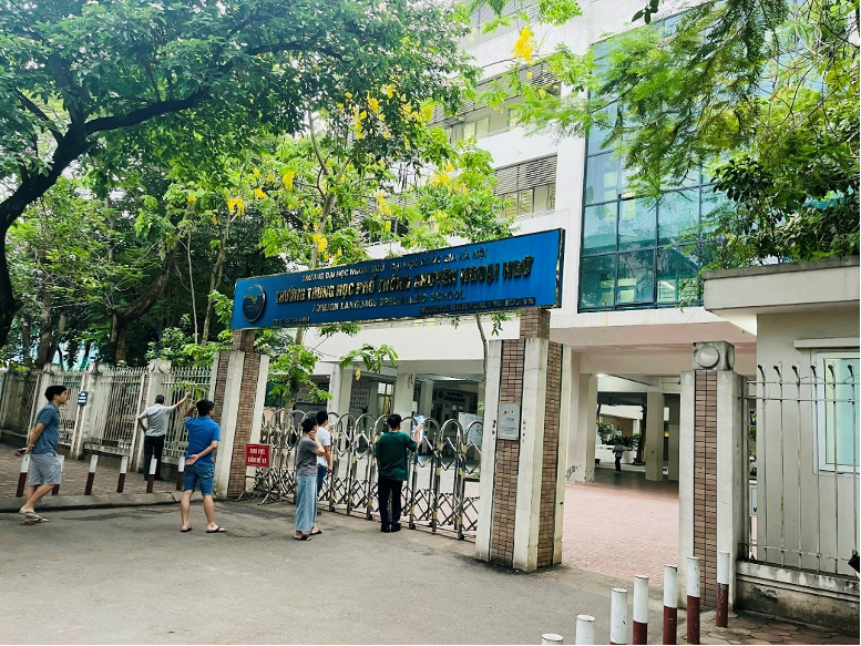 Bầu khí của trường thi