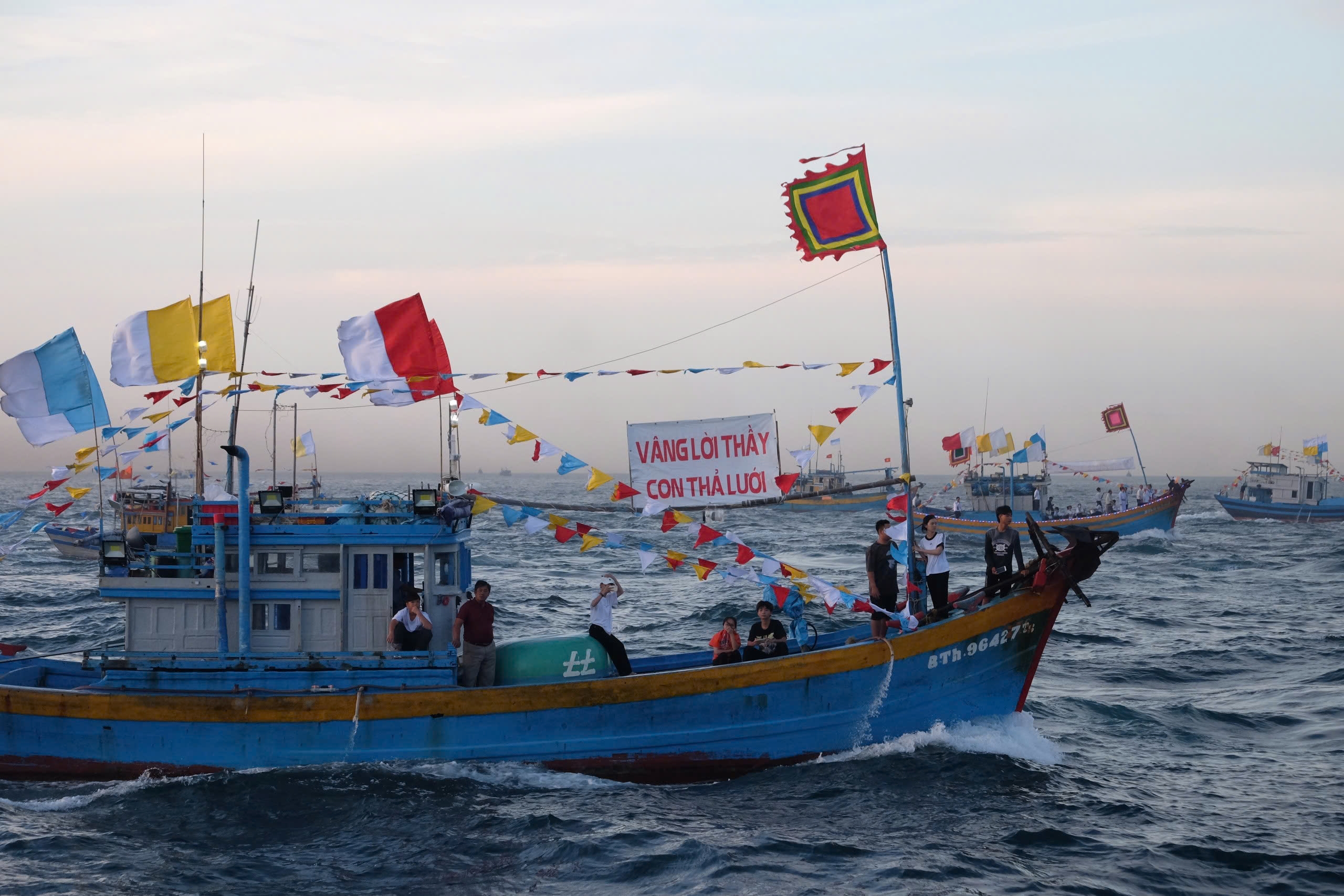“Vâng lời Thầy con thả lưới"