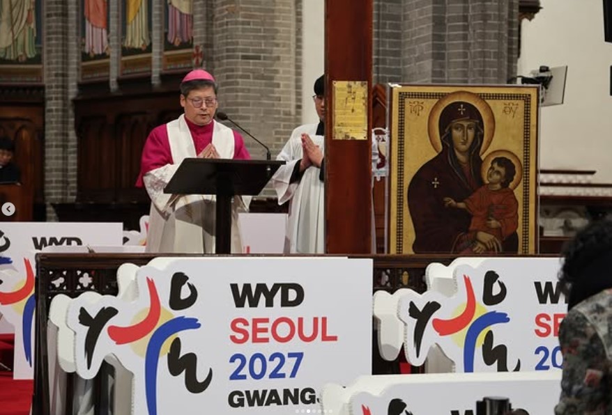 Hàn Quốc_ làm phép 15 tác phẩm điêu khắc_2.jpeg (119 KB)