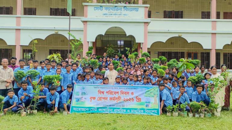 Học sinh Bangladesh trồng cây 01.png (661 KB)