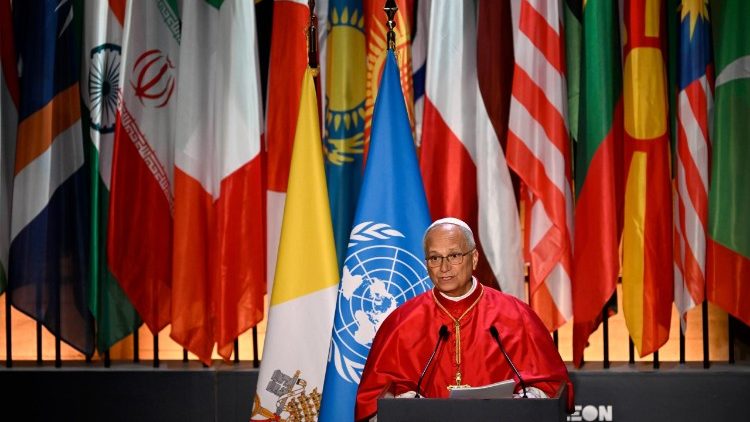 Đức Thánh Cha Lêô XIV phát biểu tại Trụ sở UNESCO.   (Vatican Media).jpeg (59 KB)